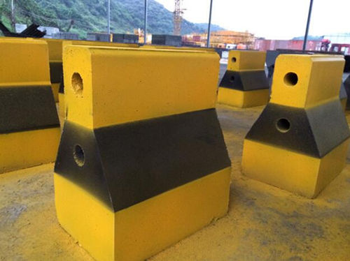 深圳水泥墩帶有顏色的原因分析