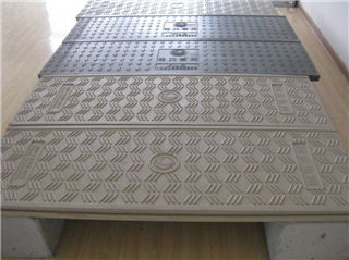 并排的廣州復(fù)合電纜溝蓋板