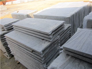 包裝好待出貨的廣州復(fù)合電纜溝蓋板